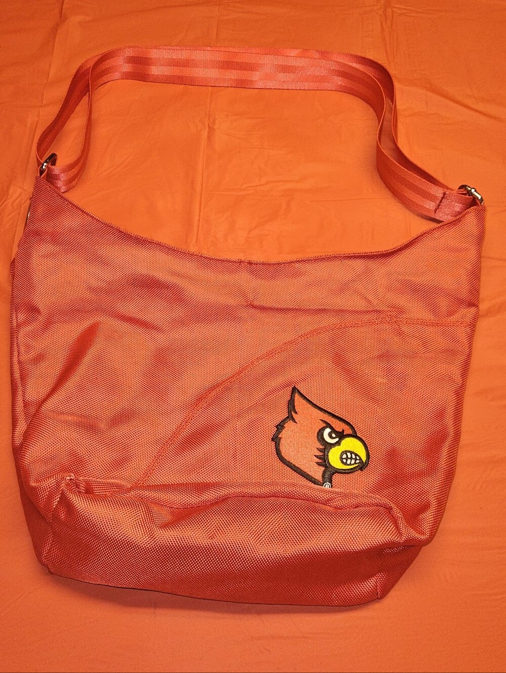 Louisville Cardinals Pebbled Color Sheen Hobo Bag Red w/Satin Pink Lining  EUC